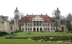 Дворец Замойских (Польша)